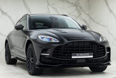 Aston Martin DBX 707