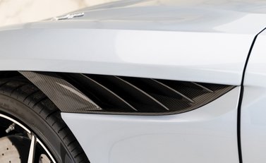 Aston Martin DBS Superleggera 25
