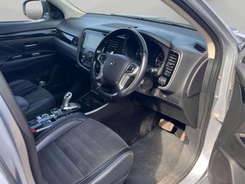 Mitsubishi Outlander 2.0 12kWh Juro CVT 4WD Euro 6 (s/s) 5dr