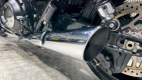 Triumph Thunderbird STORM 2012 21K LONG MOT BIG CC CRUISER TWIN 1700CC 28