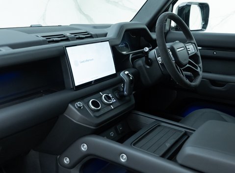 Land Rover Defender 110 V8 15