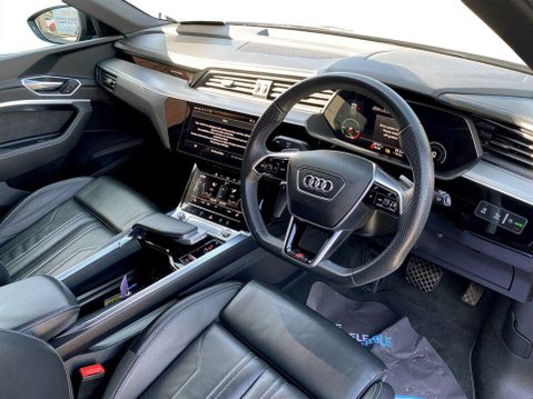 Audi E-Tron 55 Black Edition SUV 5dr Electric Auto quattro 95kWh (11kW Charger) (408 ps 12