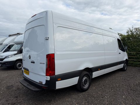 Mercedes-Benz Sprinter 2.0 315 CDI Progressive RWD L3 H2 Euro 6 (s/s) 5dr 9