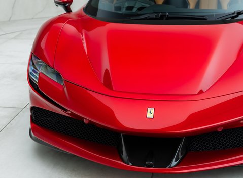 Ferrari SF90 Spider 29