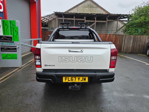 Isuzu D-Max BLADE DCB Auto 7
