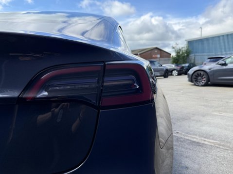 Tesla Model 3 Saloon 4dr Electric Auto RWD (241 bhp) 19