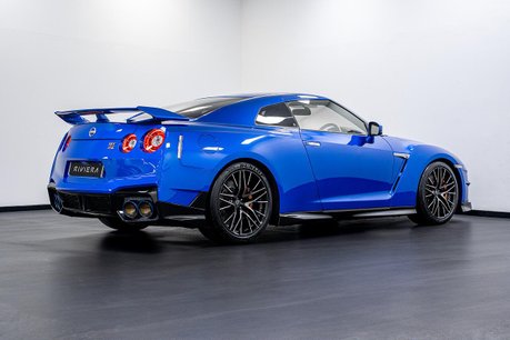 Nissan GT-R Premium Edition 3.8 2dr Coupe Semi Auto Petrol 16