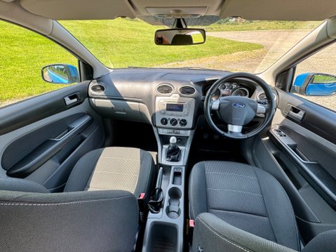 Ford Focus SPORT 16