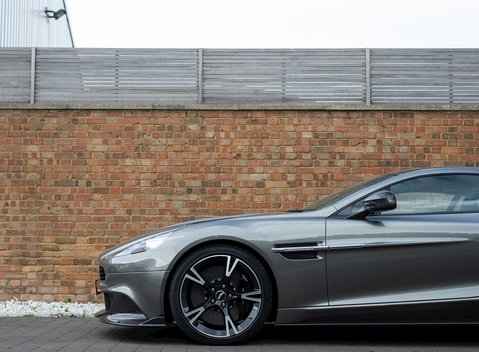 Aston Martin Vanquish S 30