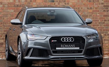 Audi RS6 Avant Performance 1