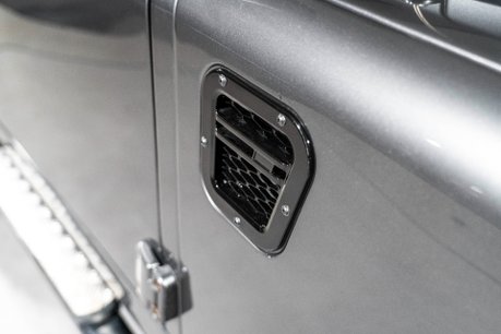 Land Rover Defender 90 TD XS STATION WAGON. COMPREHENSIVE LSH. VB AIR SUSPENSION. KHAN WHEELS. 41