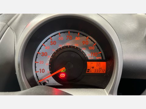Peugeot 107 URBAN 2-TRONIC 11
