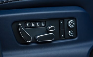 Bentley Bentayga V8 First Edition 15