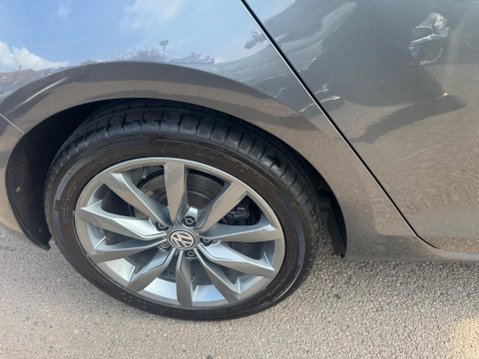 Volkswagen Golf 2.0 TDI BlueMotion Tech GT Euro 6 (s/s) 5dr 15