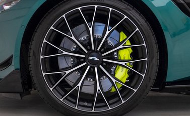 Aston Martin V8 Vantage Roadster F1 Edition 11