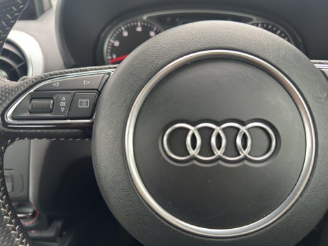 Audi A1 1.4 TFSI S line Style Edition Sportback S Tronic Euro 5 (s/s) 5dr 46