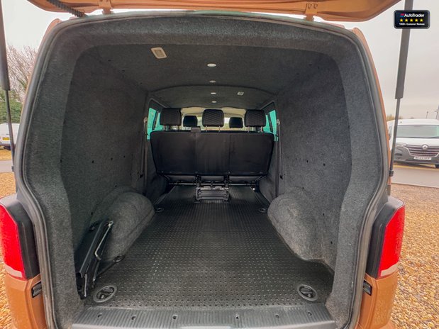 Volkswagen Transporter Crew Cab SWB L1H1 Highline Twin Side Doors SELECT 10