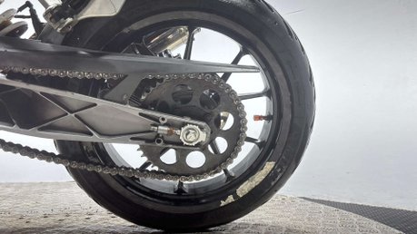 KTM Duke 2011 32K GOOD RUNNING SUPERMOTO PROJECT BIKE 125CC 15BHP 14