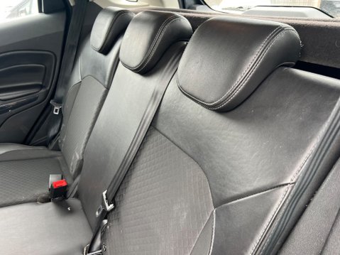 Ford Ecosport 1.5 Titanium Powershift 2WD Euro 5 5dr 24