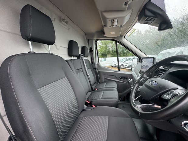 Ford Transit LWB L3H2 Medium Roof Trend 350 Cruise EURO 6 14