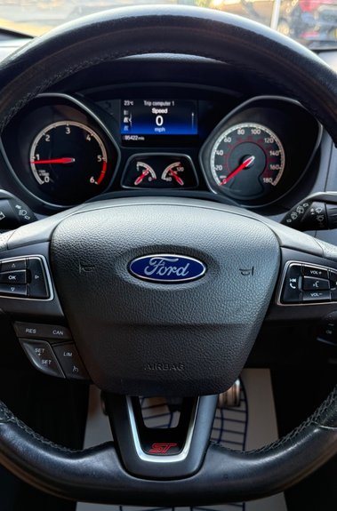 Ford Focus ST-3 TDCI - 2 OWNERS - 9 FORD MAIN DEALER SERVICES RECORDED 