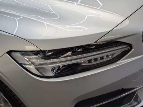 Volvo S90 2.0 S90 Inscription D5 PowerPulse AWD Auto 4WD 4dr 28