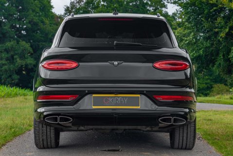 Bentley Bentayga V8 23