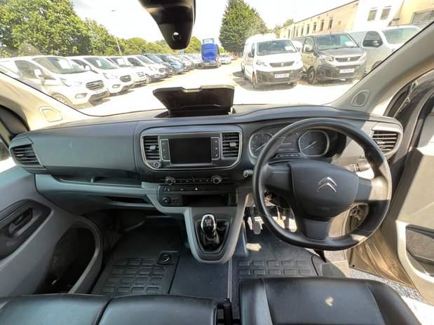 Citroen Dispatch MWB L2H1 (SOLD) Low Roof Driver 3100 Air Con Cruise EURO 6 NO VAT 28