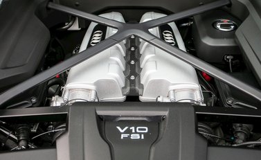 Audi R8 V10 Plus 31
