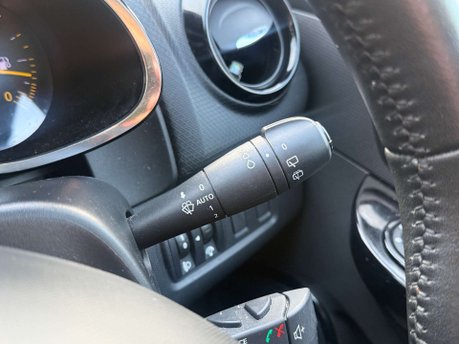 Renault Clio 1.1 Clio Dynamique MediaNav 5dr 13