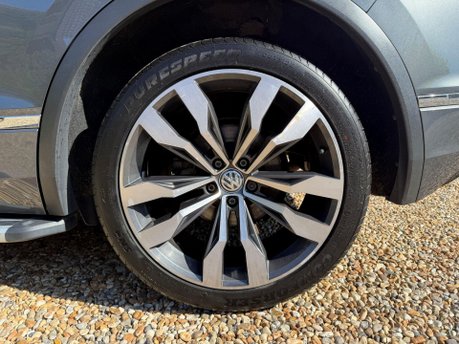 Volkswagen Tiguan 2.0 TDI R-Line 4Motion Euro 6 (s/s) 5dr 13