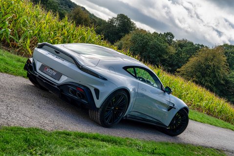 Aston Martin Vantage 4.0 Vantage V8 Auto 3dr 20