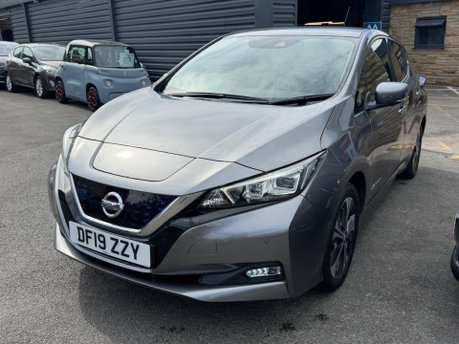 Nissan LEAF LAUNCH EDITION 5