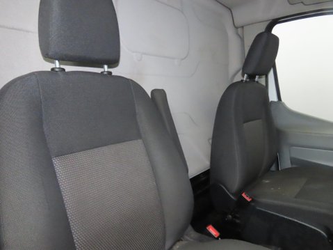 Ford Transit 2.0 350 EcoBlue FWD L2 H3 Euro 6 5dr 8