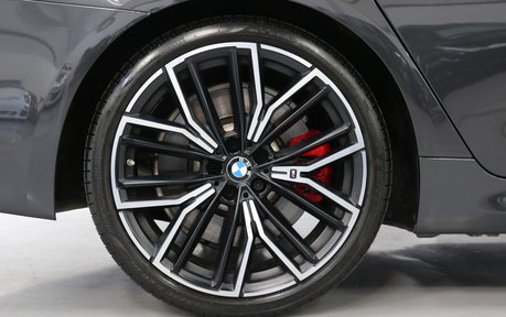 BMW 5 Series M550i xDrive - 1 Owner FBMWSH 14