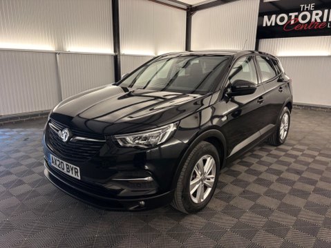 Vauxhall Grandland X 1.2 Turbo SE Euro 6 (s/s) 5dr 32