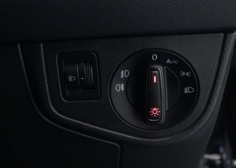 Volkswagen Polo 1.0 Polo Match TSi Semi-Auto 5dr 34