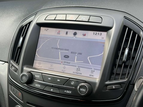 Vauxhall Insignia 1.6 CDTi ecoFLEX Design Nav Hatchback 5dr Diesel Manual Euro 6 (s/s) (136 p 85