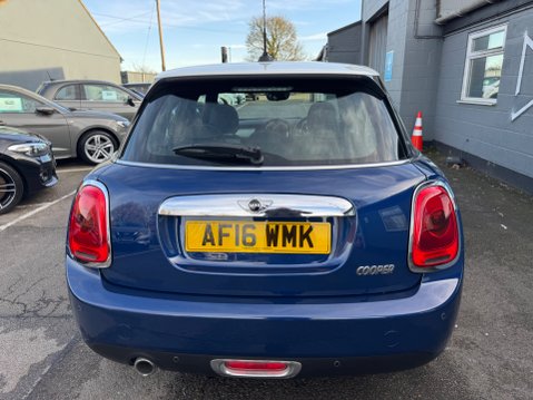 Mini Hatch COOPER 24