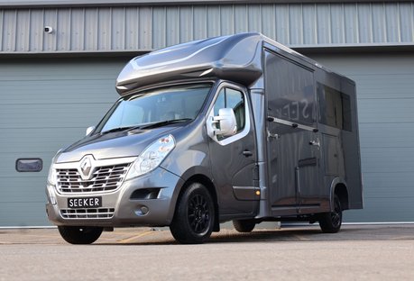 Renault Master 3.5 ton Coach Built Freddie Gover Horsebox with uprated suspension alloys 