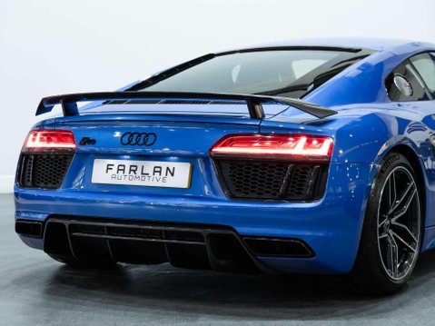 Audi R8 5.2 FSI V10 Coupe 2dr Petrol S Tronic quattro Euro 6 (s/s) (540 ps) 37
