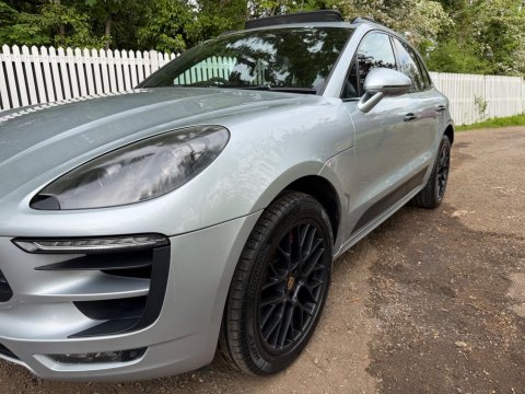 Porsche Macan GTS PDK 11