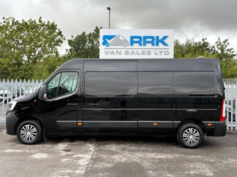 Renault Master 2.3 dCi 35 Business+ Panel Van 4dr Diesel Manual FWD LWB Medium Roof Euro 6 26
