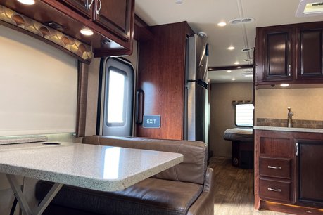 Ford E450 FLEETWOOD. NOW SOLD. SIMILAR REQUIRED. PLEASE CALL 01903 254800. 32