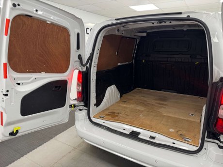 Vauxhall Combo 1.5 Combo 2300 Professional Turbo D S/S 26