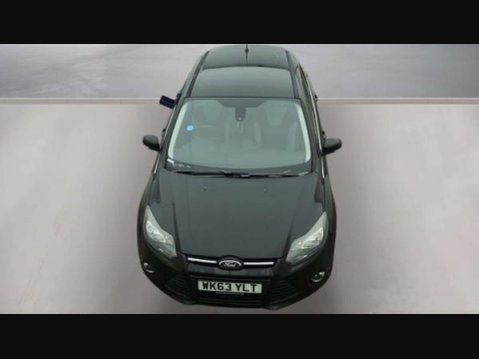 Ford Focus 1.6 Focus Zetec Navigator Auto 5dr 5