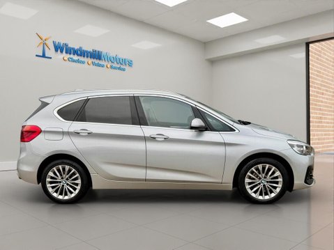 BMW 2 Series 2.0 220d Luxury Auto Euro 6 (s/s) 5dr 4