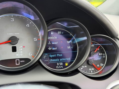Porsche Cayenne 4.2 TD V8 S TiptronicS 4WD Euro 6 (s/s) 5dr 95