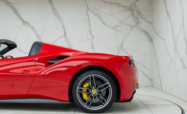 Ferrari 488 SPIDER 41