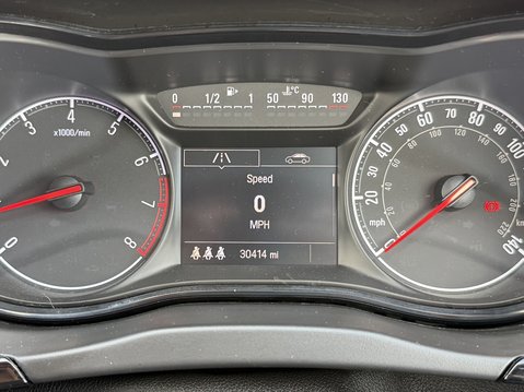 Vauxhall Corsa 1.4 SRi Nav 5dr 21